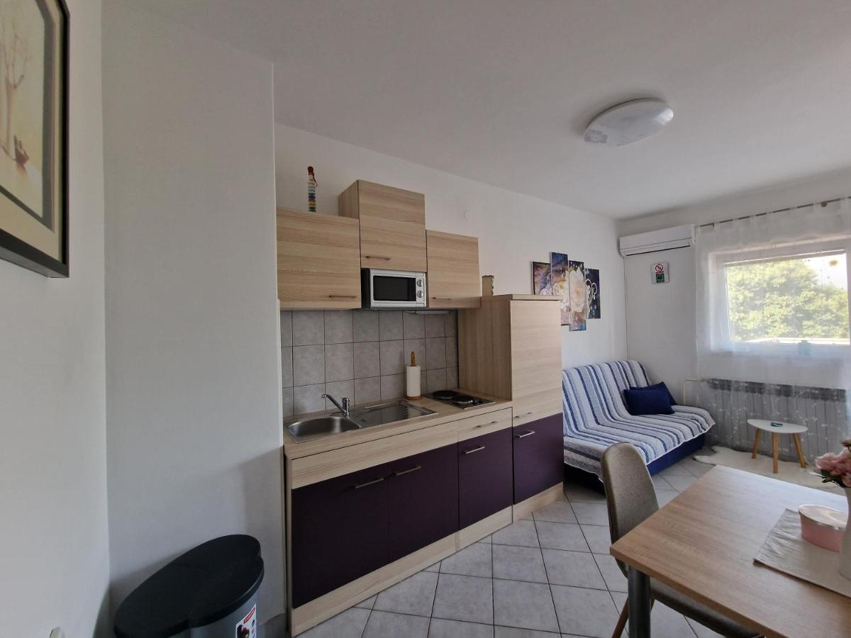 Apartment Sostaric Vrh  Exteriör bild