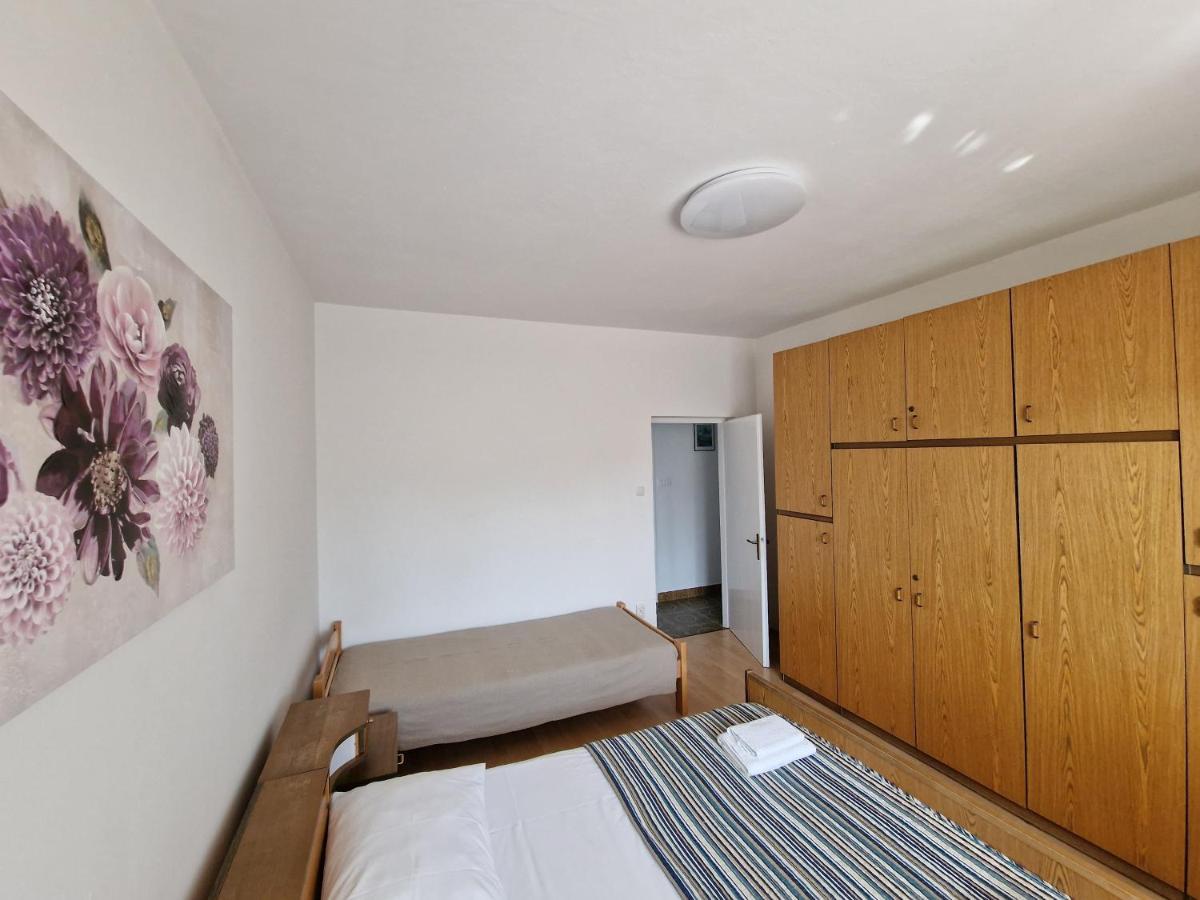 Apartment Sostaric Vrh  Exteriör bild